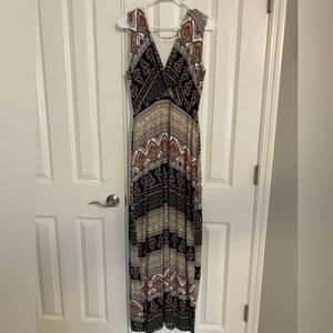 LE LIS Maxi Dress